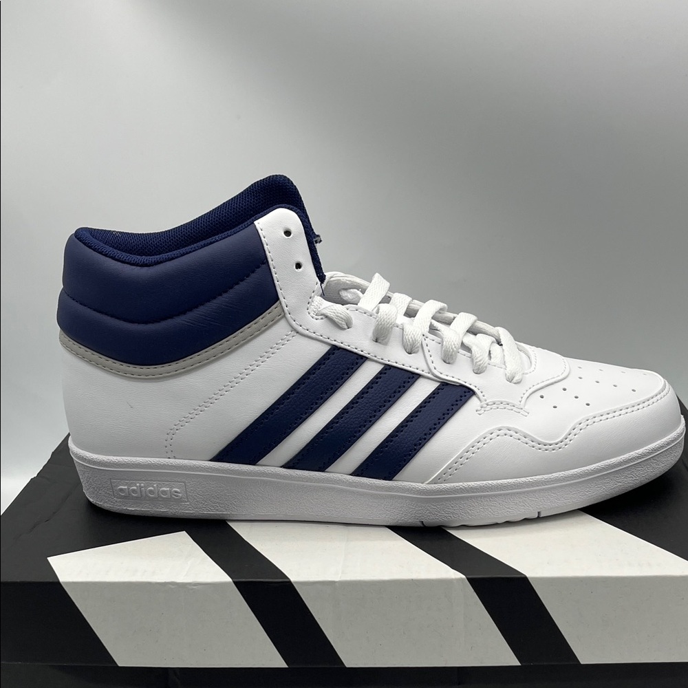✨Adidas HOOPS 4.0 MID       Men's White/Navy Sneakers Size: US MEN- 8/ US WMN- 9